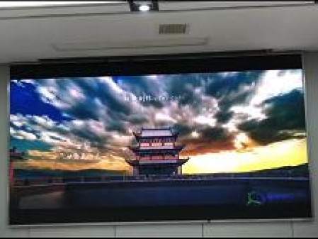 迪慶理工大馬房山校區(qū)P 1.8安裝調(diào)試完畢  尺寸：3.84x2.08   像素點(diǎn)：2064x1118