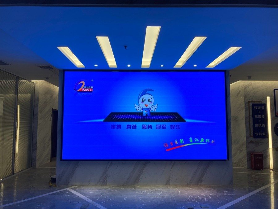 咸寧LED顯示屏元件的質(zhì)量對(duì)電子顯示屏的質(zhì)量影響